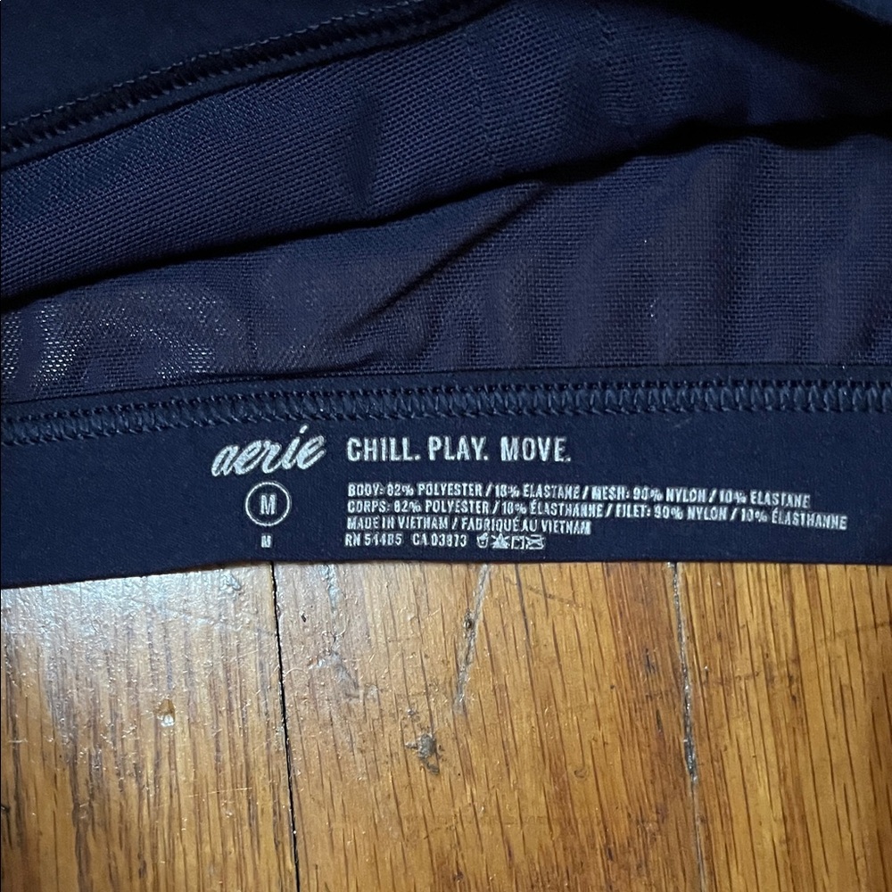 Aerie Chill Play Move Women's Navy Blue Strappy Sports Bra Size Medium - Picture 2 of 6
